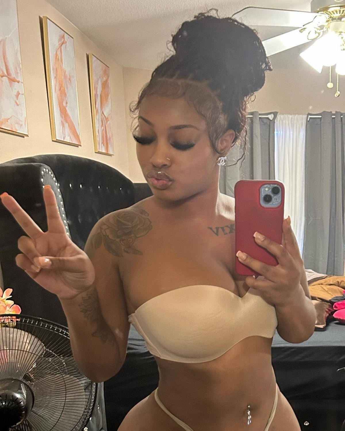 Barely Legal 21 year old Ebony Thick Baddie Mari Big Booty Ass #lkULQX3B